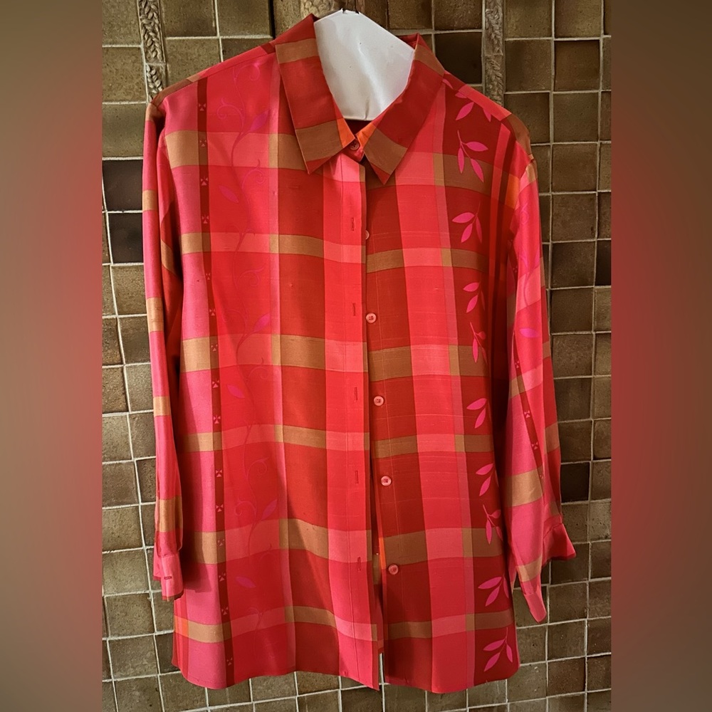 Silk Jessica Holbrook brightly colored top 1x 25" armpit to armpit dry cleaned